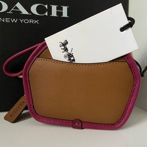 NWT Coach Geometric Coin Case